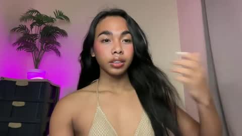 Alona online show from 07-17-26, 12:17