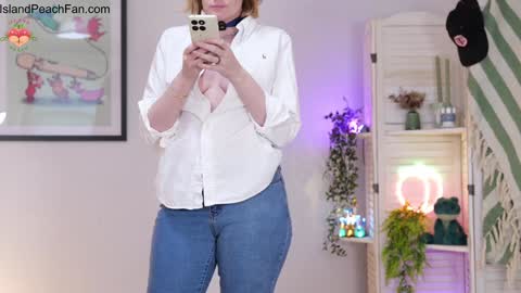 Lou  Peaches online show from 03-20-26, 03:06