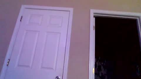 Snapshot of islandmaker chatting on 10-21-25, 07:25 islandmaker online show from 10-21-25, 07:25