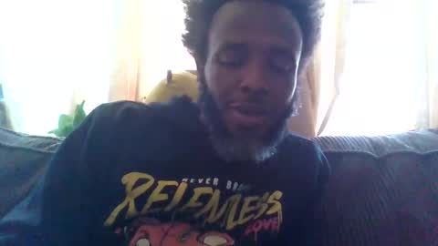 Snapshot of islandmaker chatting on 03-12-26, 04:13 islandmaker online show from 03-12-26, 04:13