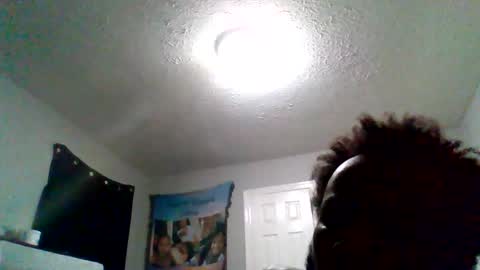 Snapshot of islandmaker chatting on 05-08-26, 02:06 islandmaker online show from 05-08-26, 02:06