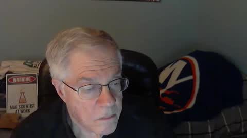 islesman22 online show from 12-15-25, 02:05