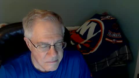 Snapshot of islesman22 chatting on 05-20-26, 11:44 islesman22 online show from 05-20-26, 11:44