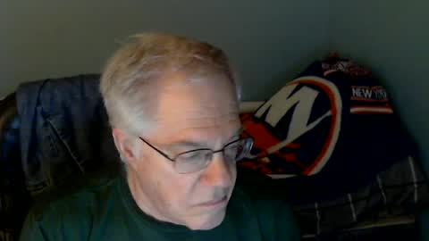 Snapshot of islesman22 chatting on 06-24-26, 01:37 islesman22 online show from 06-24-26, 01:37