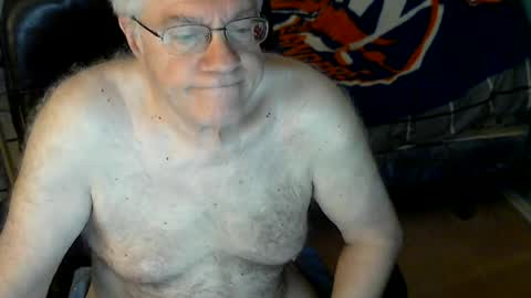 Snapshot of islesman22 chatting on 08-06-26, 09:55 islesman22 online show from 08-06-26, 09:55