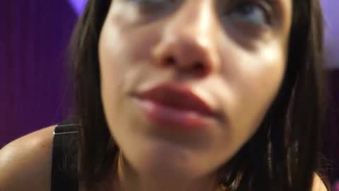 Snapshot of islucycherry chatting on 05-20-26, 04:29 Lucy online show from 05-20-26, 04:29