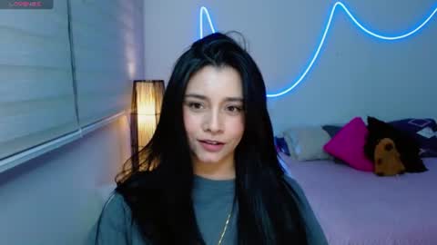Snapshot of isoldereyes chatting on 08-05-26, 04:48 Isolde online show from 08-05-26, 04:48