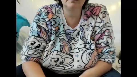 Snapshot of israelymilf chatting on 02-06-25, 08:50 Marta online show from 02-06-25, 08:50