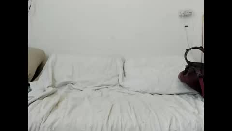 Snapshot of israelymilf chatting on 09-11-25, 10:04 Marta online show from 09-11-25, 10:04