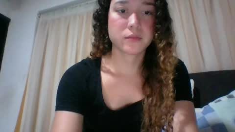 Snapshot of issa30213 chatting on 04-15-26, 01:01 Issa online show from 04-15-26, 01:01