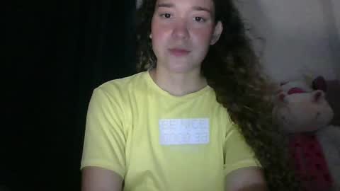 Snapshot of issa30213 chatting on 05-13-26, 11:44 Issa online show from 05-13-26, 11:44