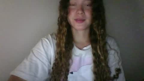 Snapshot of issa30213 chatting on 06-19-26, 04:50 Issa online show from 06-19-26, 04:50