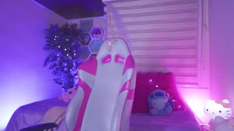 ISSA  online show from 11-08-25, 12:55