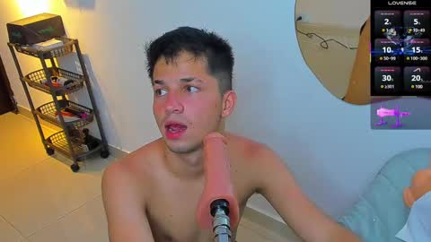 Snapshot of issac_james chatting on 03-11-25, 06:52 Issac online show from 03-11-25, 06:52