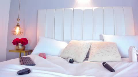 Issa online show from 12-26-24, 08:21