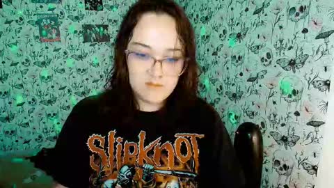 Yiz online show from 02-17-26, 03:25