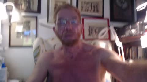 Snapshot of isubmissiveslut chatting on 06-16-26, 05:43 ImYourBitch online show from 06-16-26, 05:43