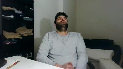 Snapshot of italianboybcn chatting on 01-17-25, 10:44 italianboybcn online show from 01-17-25, 10:44