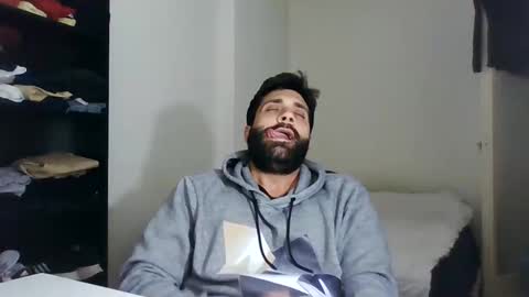 Snapshot of italianboybcn chatting on 03-02-25, 05:36 italianboybcn online show from 03-02-25, 05:36