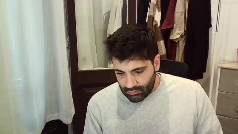 italianboybcn online show from 11-11-25, 08:36