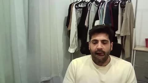 italianboybcn online show from 01-14-26, 06:52