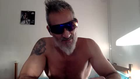 italiankingstripper online show from 02-07-26, 10:19