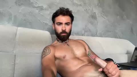 Snapshot of italianloverms chatting on 05-26-26, 10:44 italianloverms online show from 05-26-26, 10:44
