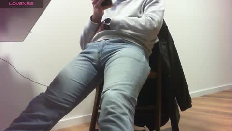 Alex online show from 03-25-26, 06:58