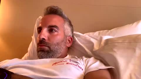 italiantoyboy84 online show from 10-05-25, 08:12