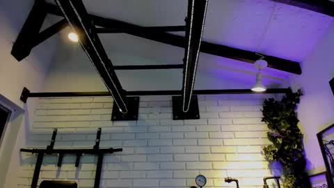 Italo Moore online show from 09-11-25, 11:10