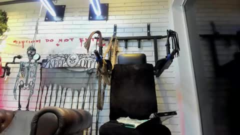 Italo Moore online show from 10-30-25, 11:11