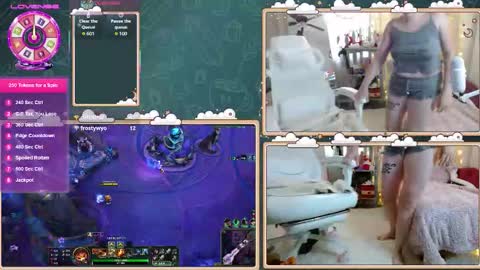 Snapshot of ithuriella chatting on 10-27-25, 04:55 ithuriella online show from 10-27-25, 04:55