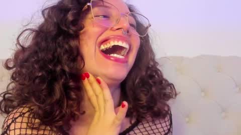 Snapshot of its_marie chatting on 02-21-25, 02:48 Maria online show from 02-21-25, 02:48