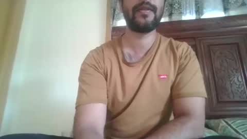 Snapshot of its_me_2323 chatting on 04-20-26, 05:10 its_me_2323 online show from 04-20-26, 05:10