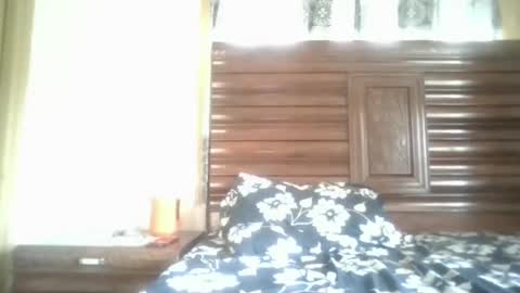 Snapshot of its_me_2323 chatting on 05-18-26, 05:24 its_me_2323 online show from 05-18-26, 05:24