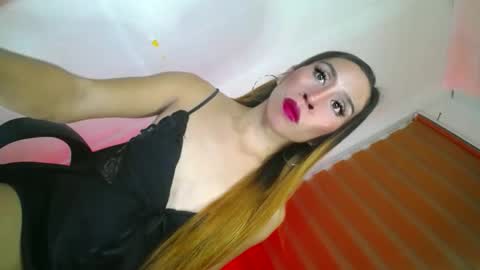 Snapshot of its_me_cesleste chatting on 06-02-26, 07:10 its_me_cesleste online show from 06-02-26, 07:10