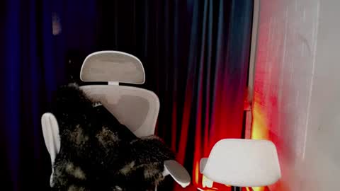 its_me_luna1111 online show from 06-22-26, 03:25