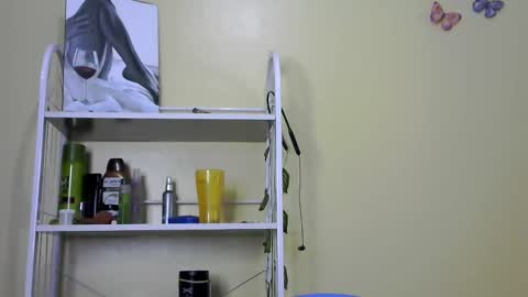 Snapshot of its_sweet chatting on 02-25-25, 12:36 BigAss horny online show from 02-25-25, 12:36