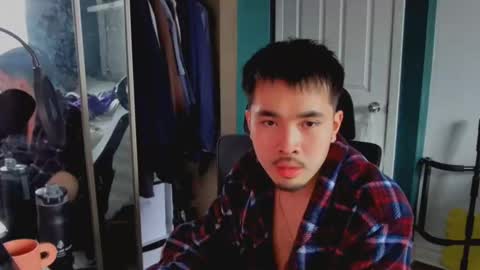 Snapshot of itsagoodboy69 chatting on 03-19-26, 05:06 asiancollegebro online show from 03-19-26, 05:06