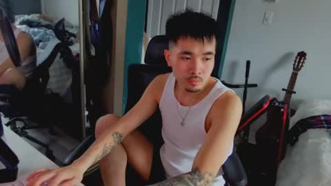 Snapshot of itsagoodboy69 chatting on 04-07-26, 08:53 asiancollegebro online show from 04-07-26, 08:53