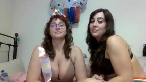 Snapshot of itsalwayssunny6969 chatting on 12-31-24, 01:57 itsalwayssunny6969 online show from 12-31-24, 01:57