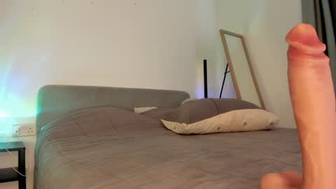 Isabella online show from 06-29-26, 01:55