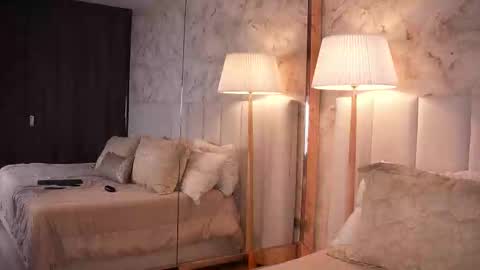     online show from 03-18-26, 03:26