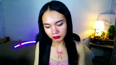 Snapshot of itsmeloveypinay chatting on 10-09-25, 06:17 itsmeloveypinay online show from 10-09-25, 06:17