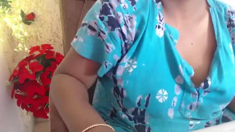 Snapshot of itsmiradesire chatting on 05-10-26, 08:30 Mira online show from 05-10-26, 08:30