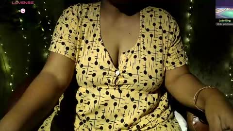 Snapshot of itsmiradesire chatting on 05-24-26, 08:25 Mira online show from 05-24-26, 08:25