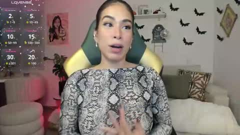 itsmissfoxy online show from 10-10-25, 04:33