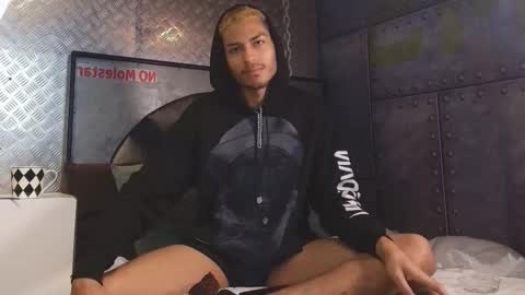 itszairen online show from 02-12-26, 04:29