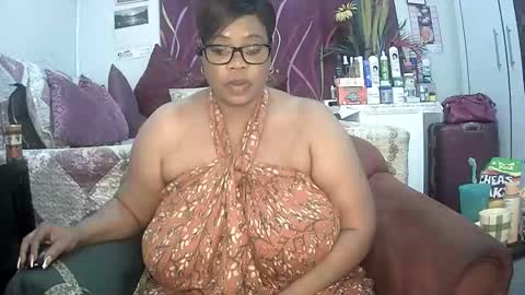 itumeleng74 online show from 01-14-25, 08:37