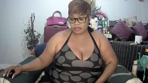 itumeleng74 online show from 01-21-25, 11:13